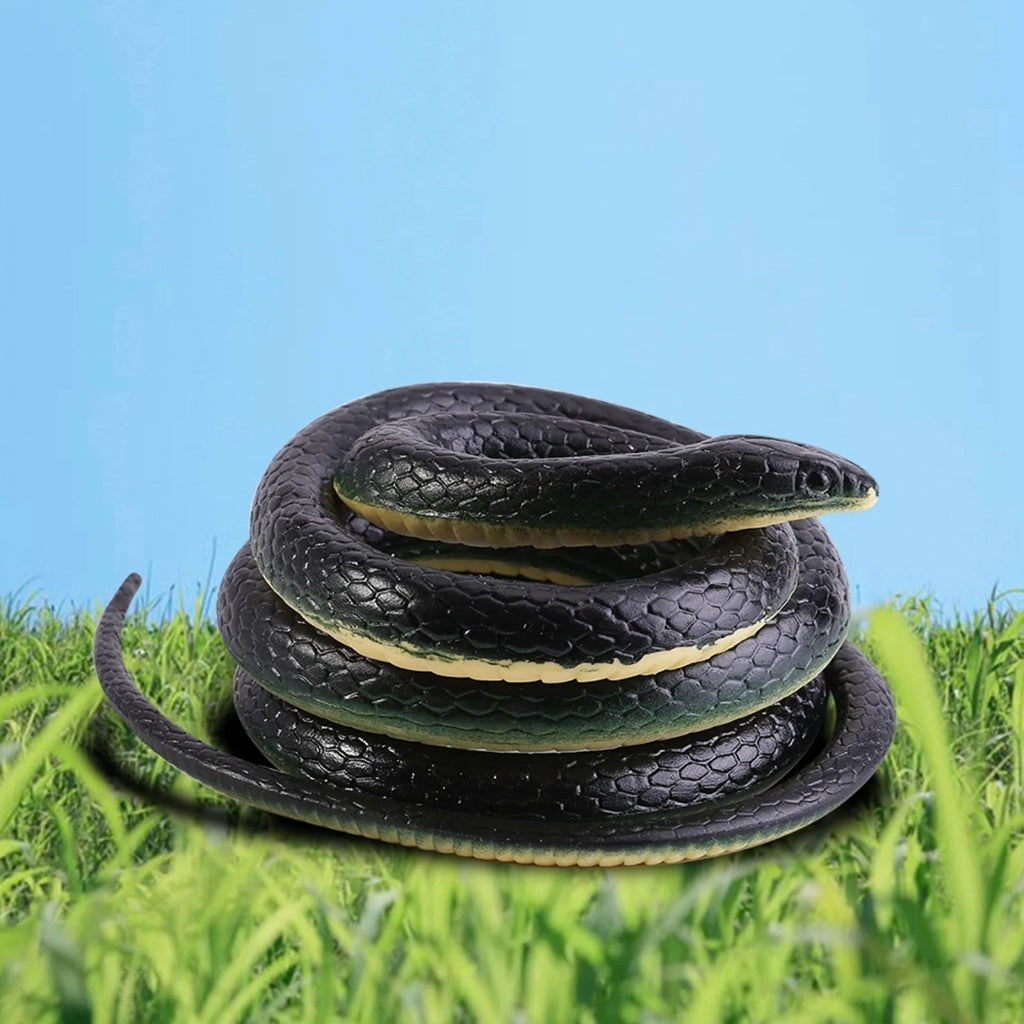 Thermabuild | Halloween Realistic Rubber Snake Toy with Flexible Design for Water and Outdoor Decoration Prop