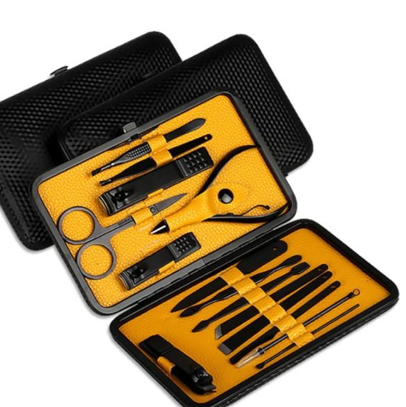 Thermabuild | 15 Piece Professional Manicure Set With Travel Case