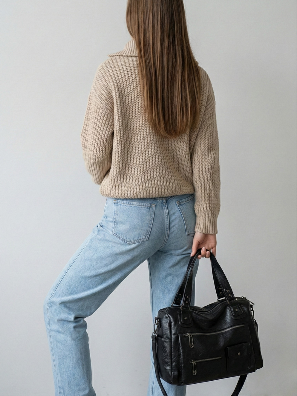Thermabuild | Big handbag for school with a spacious top-zip opening  SALERNO