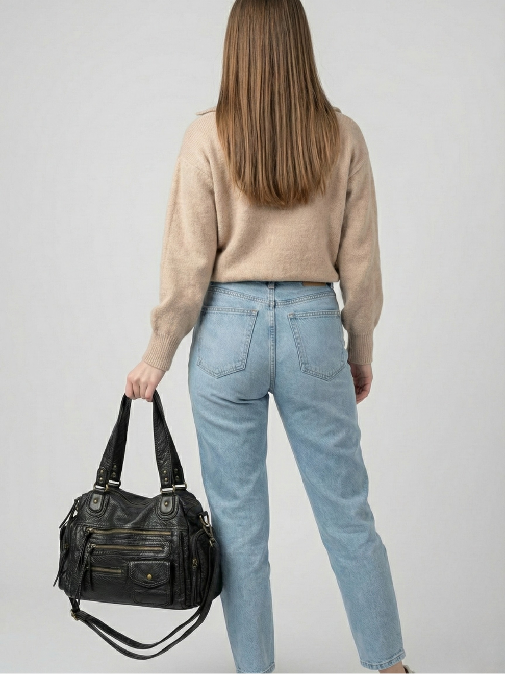 Thermabuild | Black go-to shoulder handbag for school