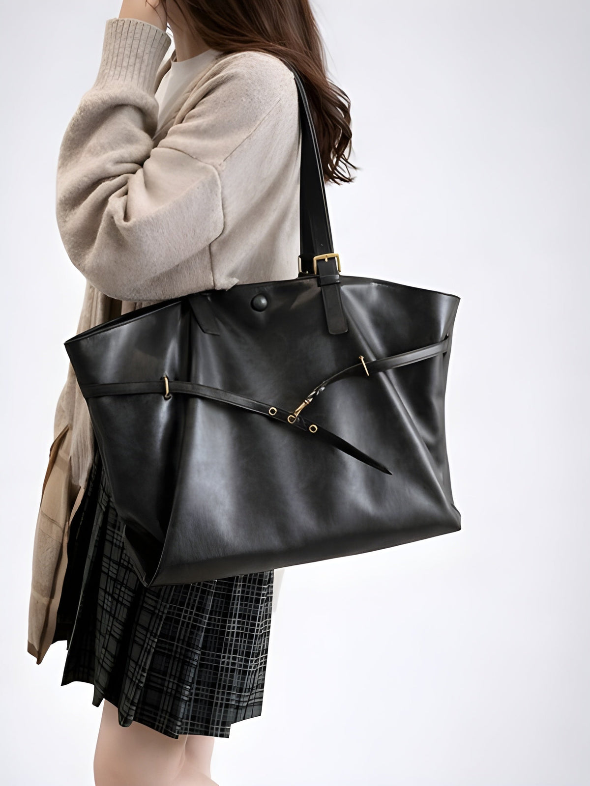 Thermabuild | Black tote school bag