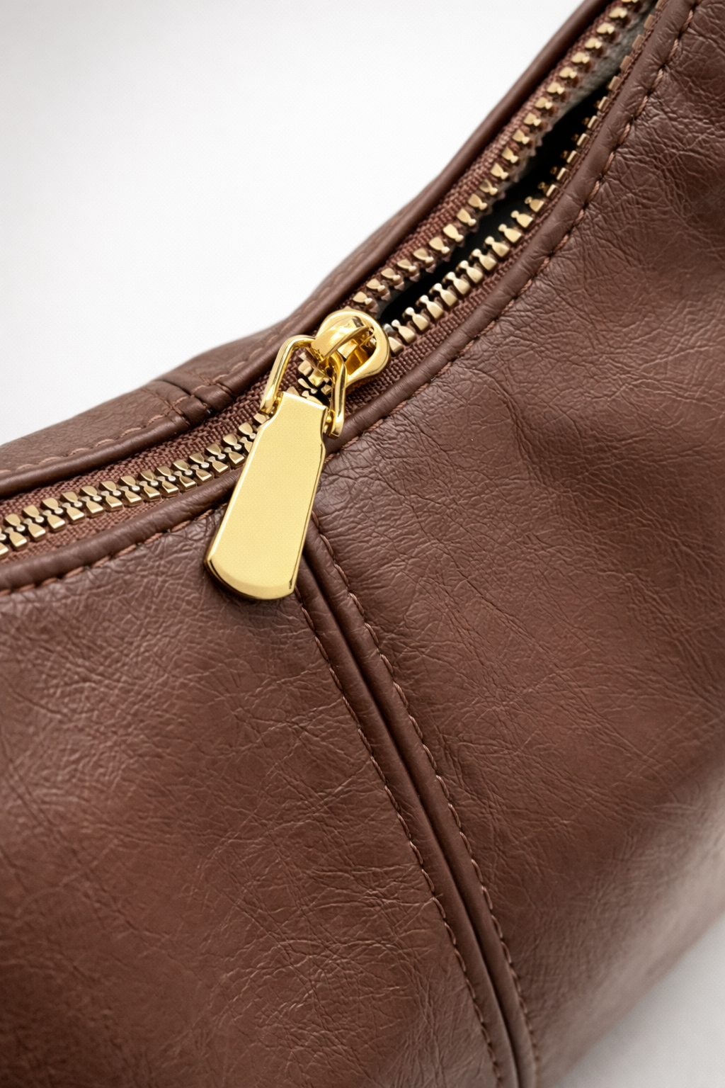 Thermabuild | Everyday hobo bag