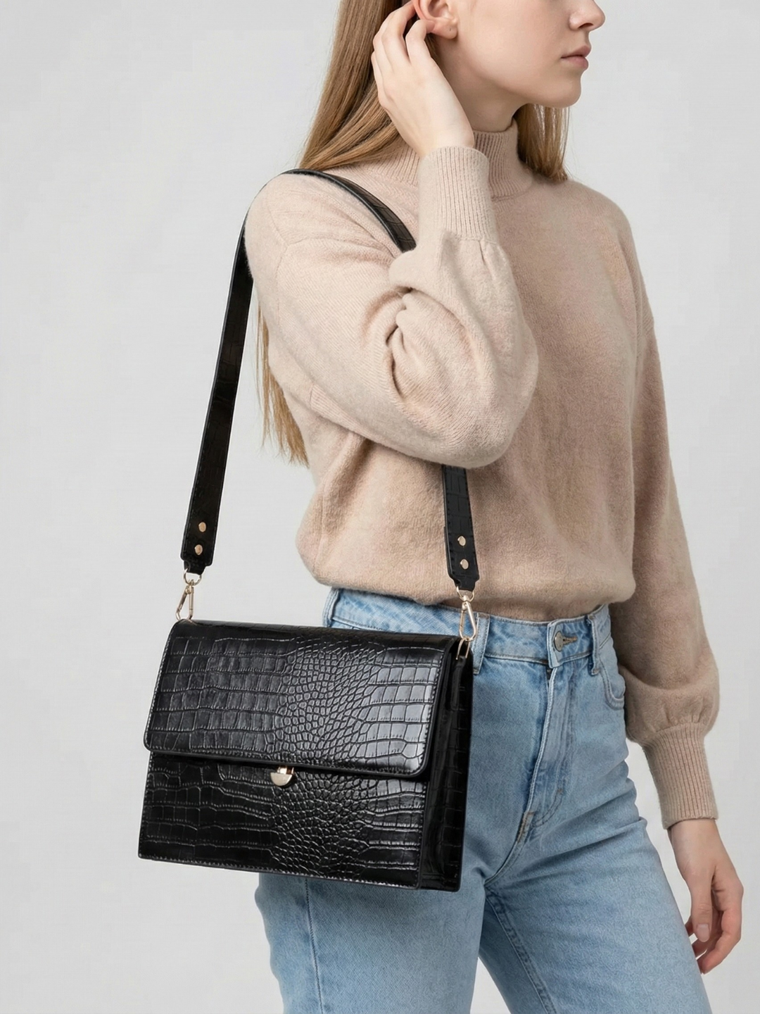 Thermabuild | Mini black crossbody bag for work