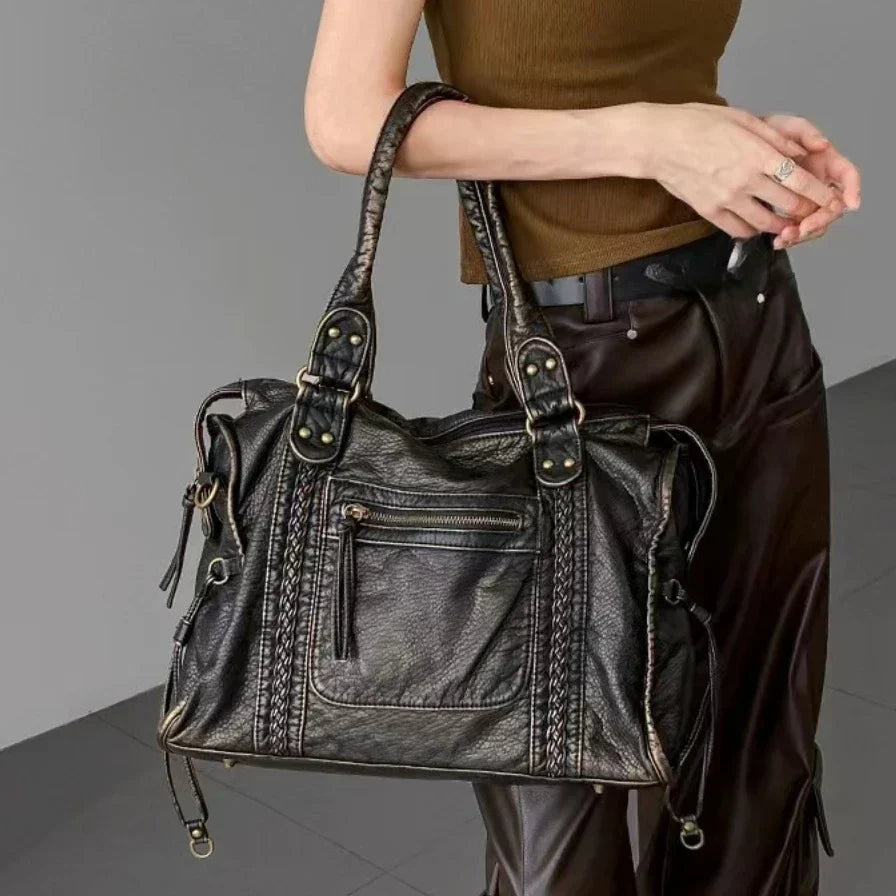 Thermabuild | black handbag for school with zipper pockets