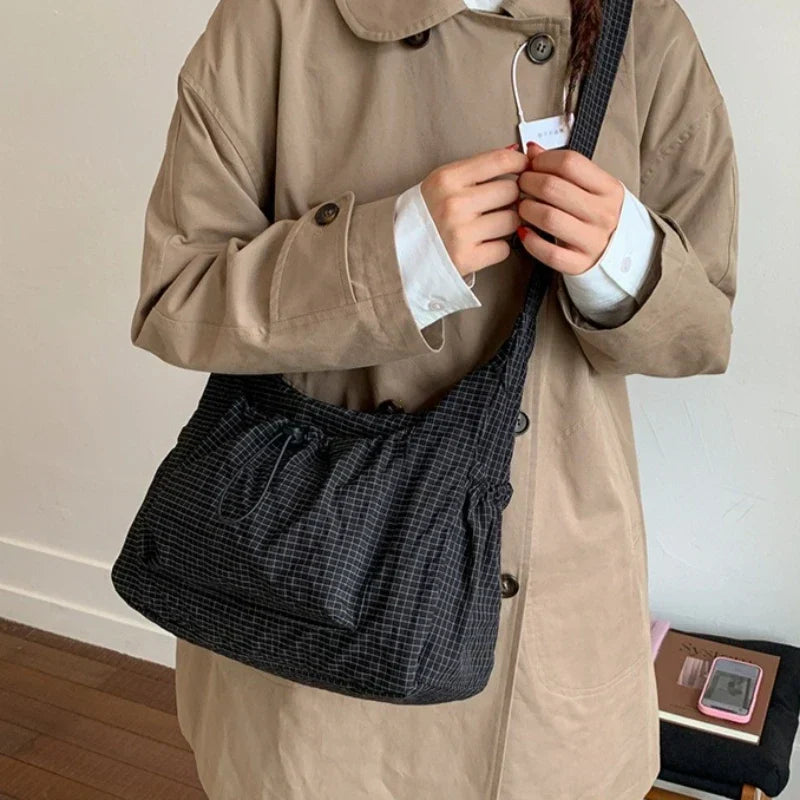 Thermabuild | Black Nylon Handbag for School with Zip