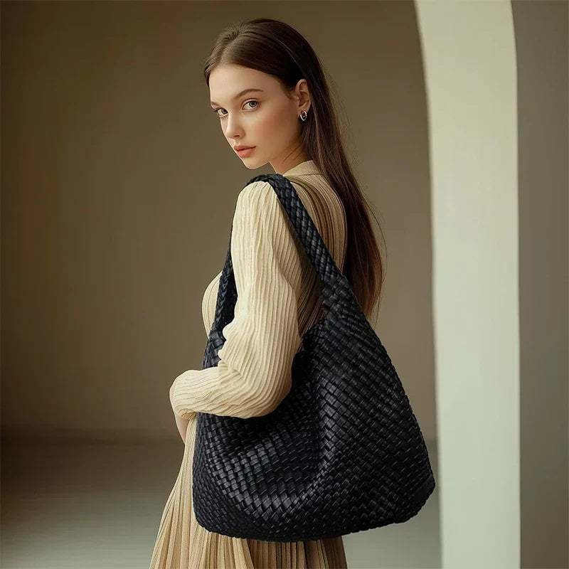 Thermabuild | Black vegan leather work bag