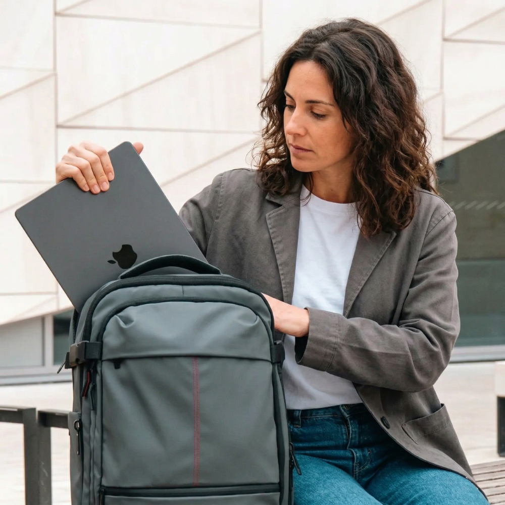 Thermabuild | vacuum compression backpack 60L