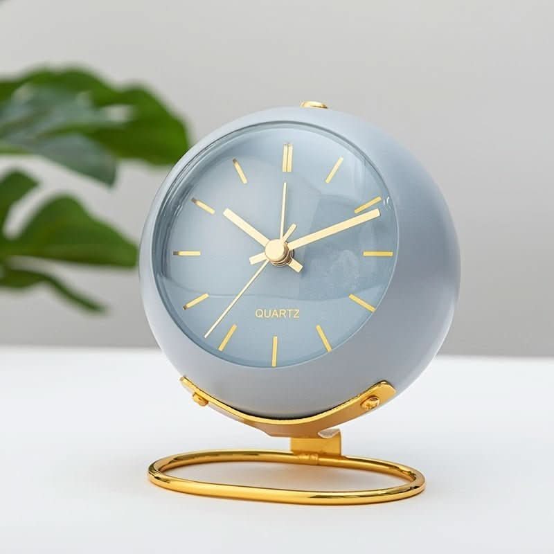 Thermabuild | Retro Analog Alarm Clock with Silent Movement