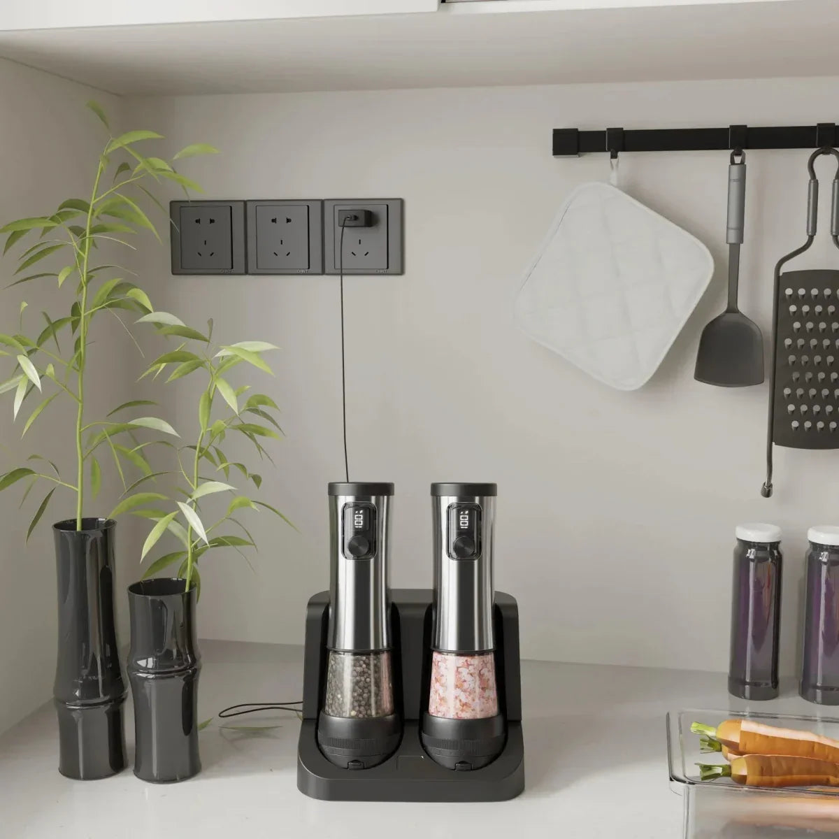 Thermabuild | Rechargeable Electric Salt and Pepper Grinder Set with Adjustable Coarseness