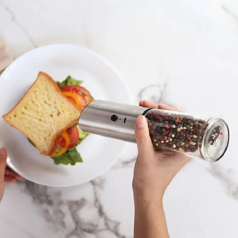 Thermabuild | Rechargeable Electric Pepper Grinder in Stainless Steel with Adjustable Fineness