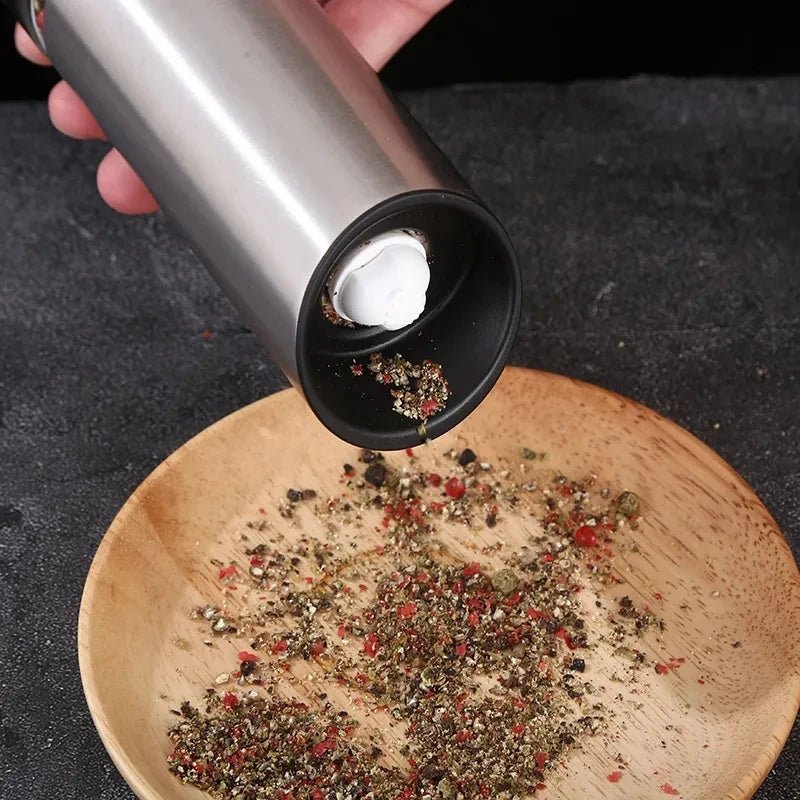 Thermabuild | Rechargeable Electric Pepper Grinder in Stainless Steel with Adjustable Fineness