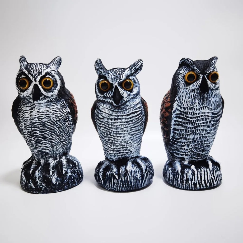 Thermabuild | Halloween Garden Owl Statue Decoy with Realistic Design to Scare Birds Away Outdoor Yard Decoration
