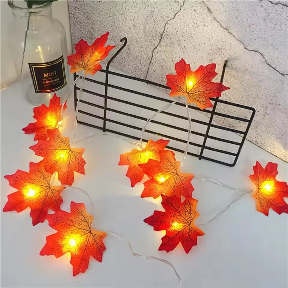 Thermabuild | Halloween String Lights Garland with Maple Leaf Operated Warm Amber Glow for Fall Party Decoration