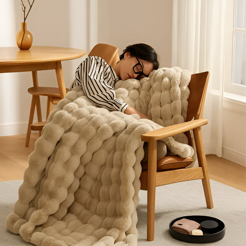 Thermabuild | All-Season Blanket with Elegant Design