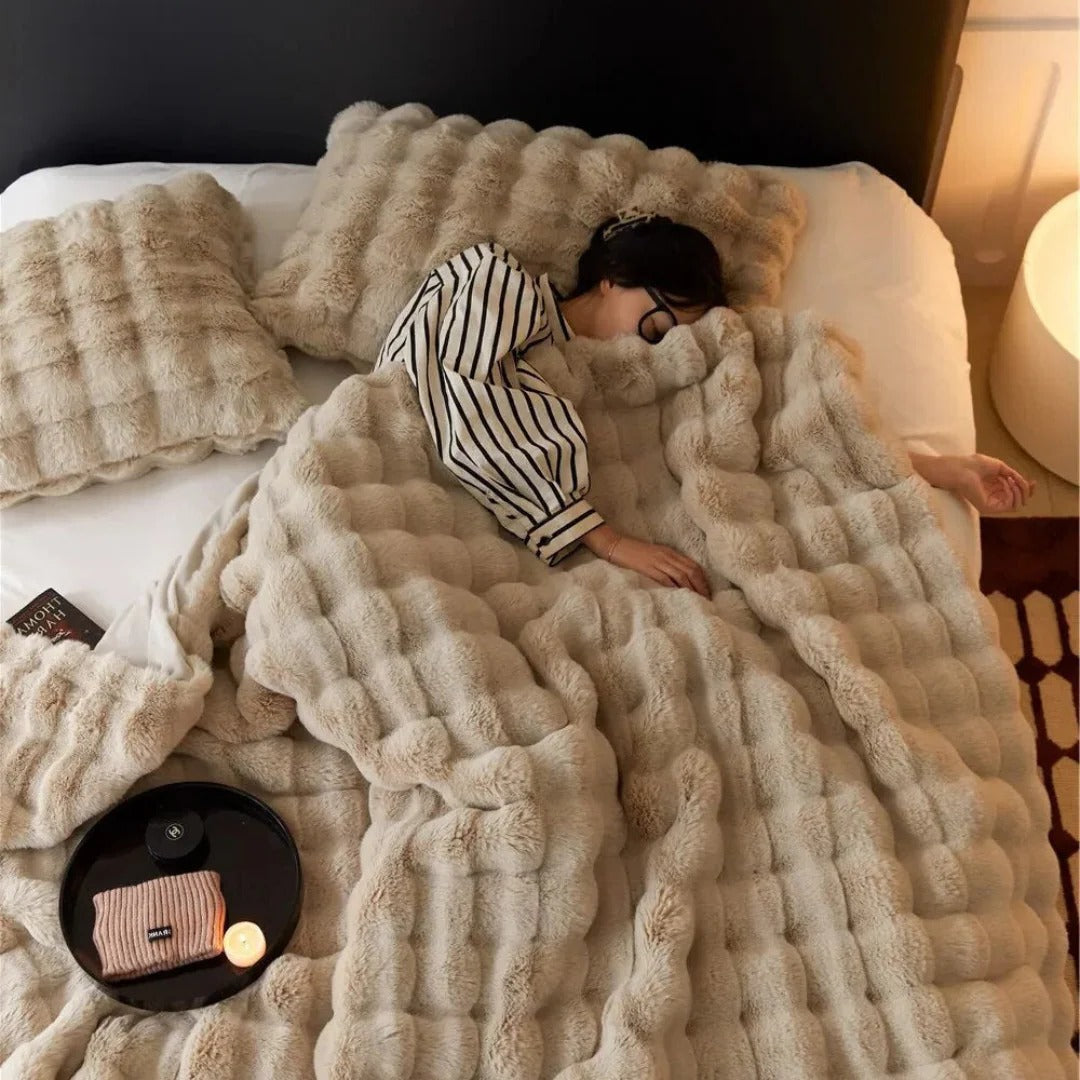 Thermabuild | All-Season Blanket with Elegant Design