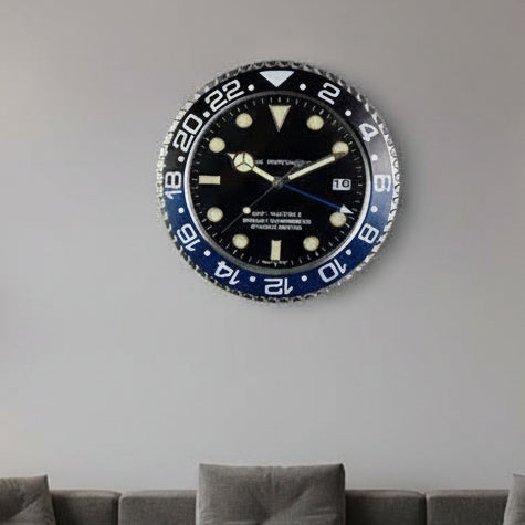 Thermabuild | Modern Silent Wall Clock Luminous stainless steel clock with battery-operated precision