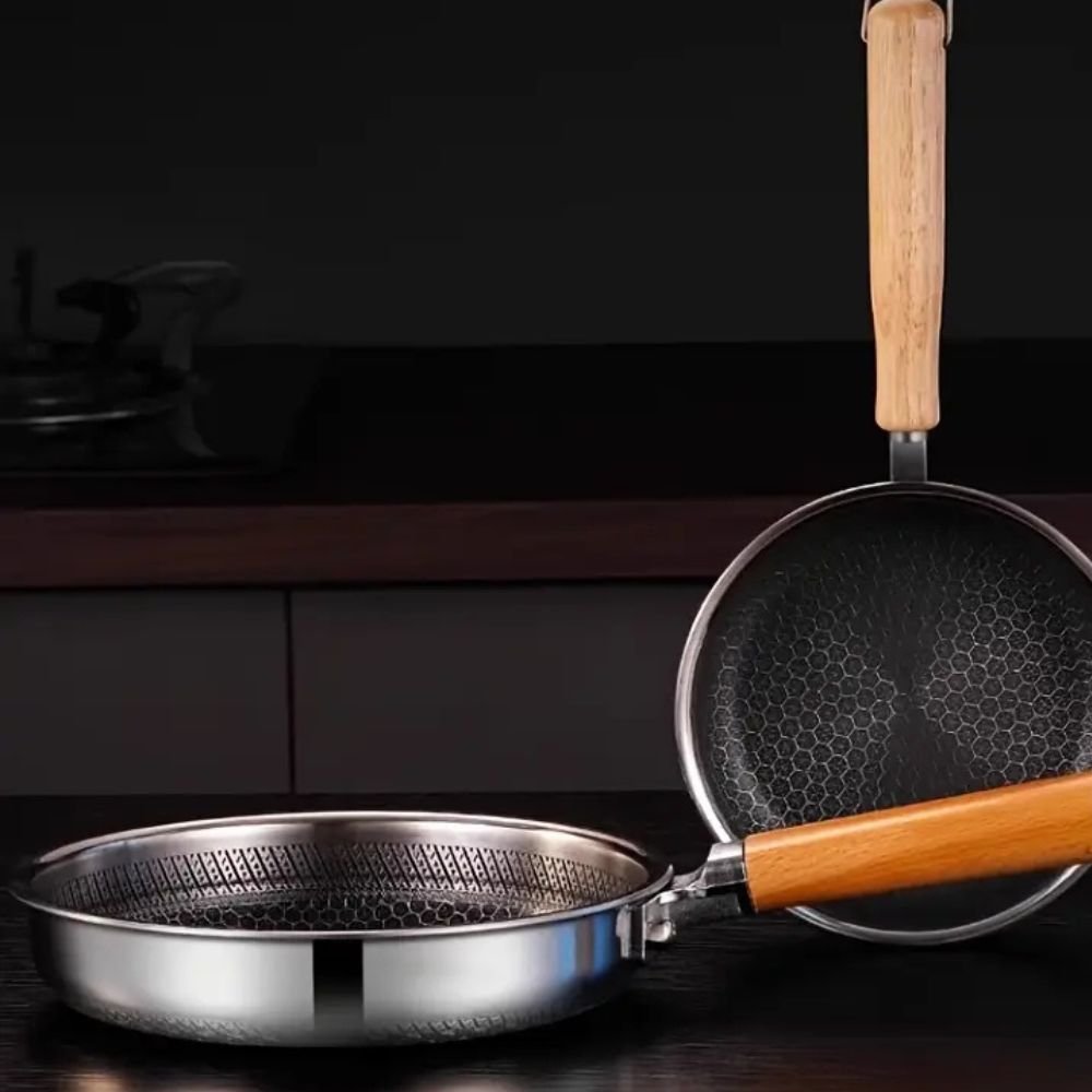 Thermabuild | Nonstick Stainless Steel Pan with Balanced Easy-Grip Control