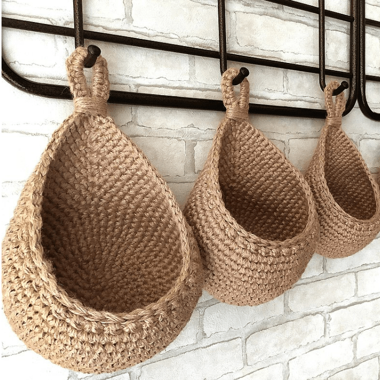 Thermabuild | Hanging jute basket for kitchen storage