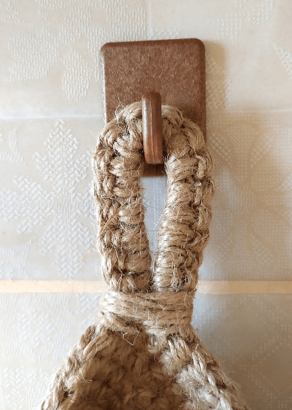 Thermabuild | Hanging jute basket for kitchen storage