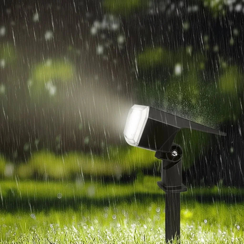 Thermabuild | Solar LED Floodlight with Long-Lasting Battery
