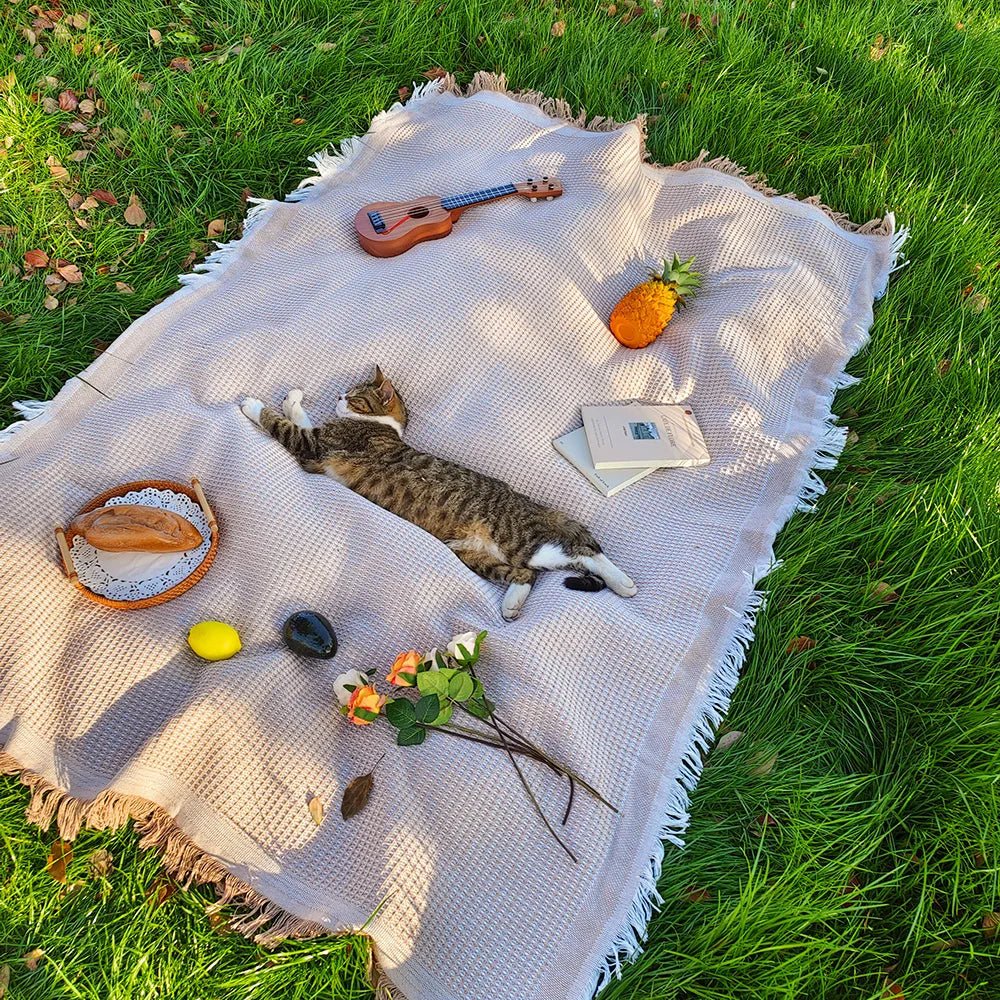 Thermabuild | Cotton Blend Picnic Mat with Decorative Tassels for Picnics & Parks