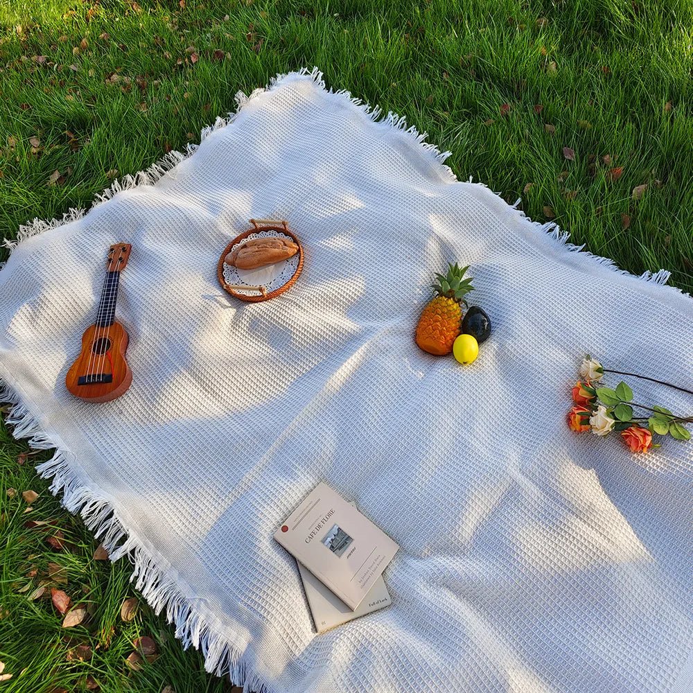 Thermabuild | Cotton Blend Picnic Mat with Decorative Tassels for Picnics & Parks