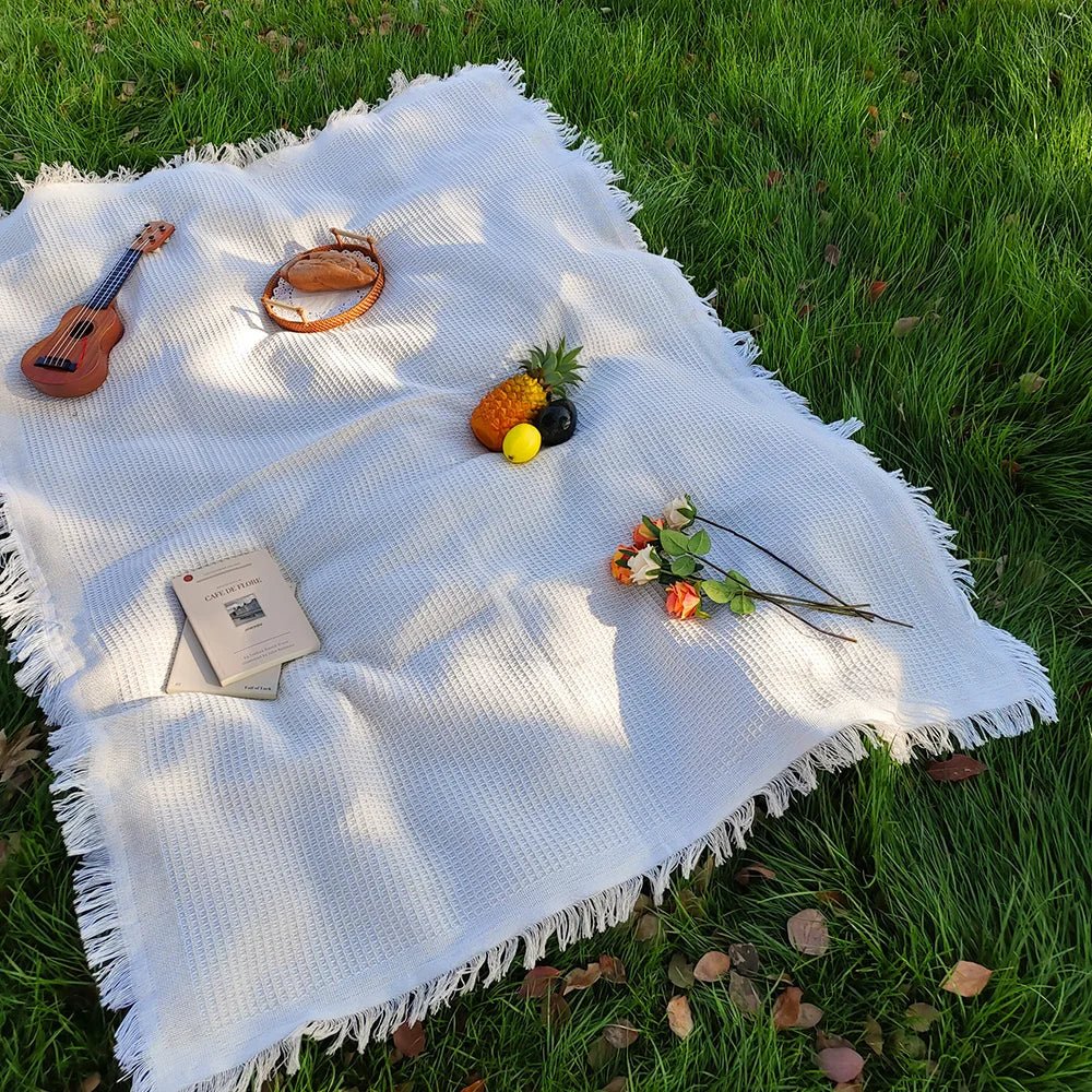 Thermabuild | Cotton Blend Picnic Mat with Decorative Tassels for Picnics & Parks