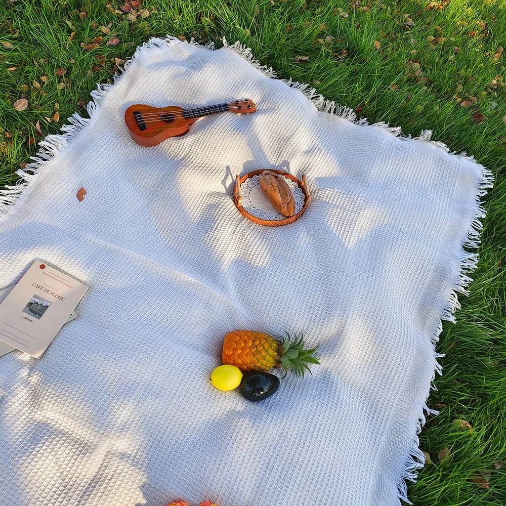 Thermabuild | Cotton Blend Picnic Mat with Decorative Tassels for Picnics & Parks
