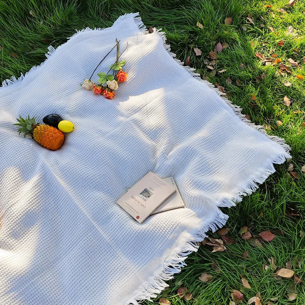 Thermabuild | Cotton Blend Picnic Mat with Decorative Tassels for Picnics & Parks