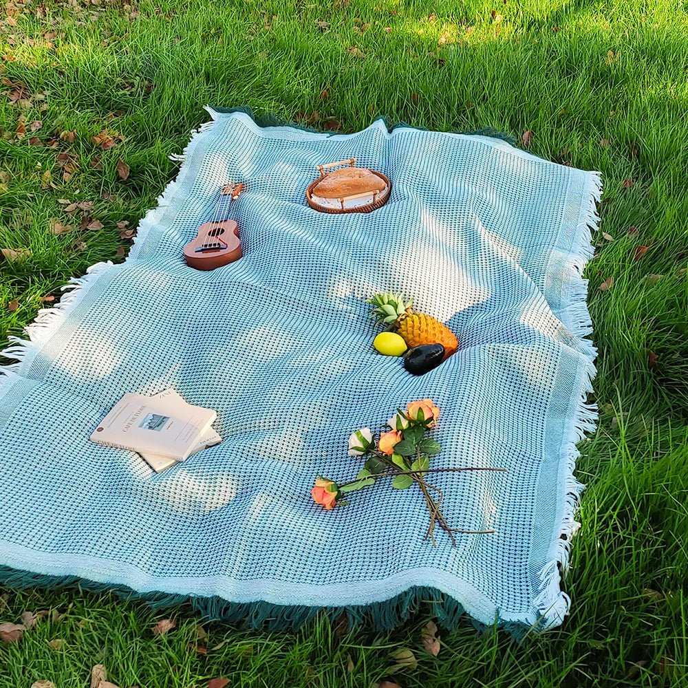 Thermabuild | Cotton Blend Picnic Mat with Decorative Tassels for Picnics & Parks